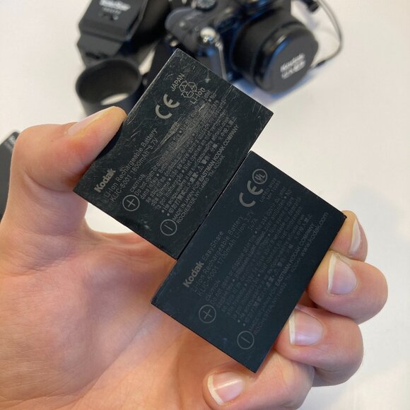 Kodak EasyShare P712 Digital Camera 12x Zoom Schneider Lens W Battery For Parts - Picture 4 of 16